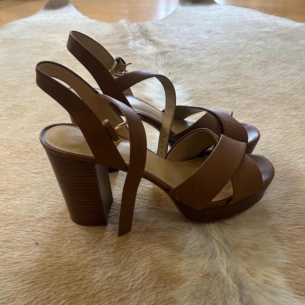 MK heels